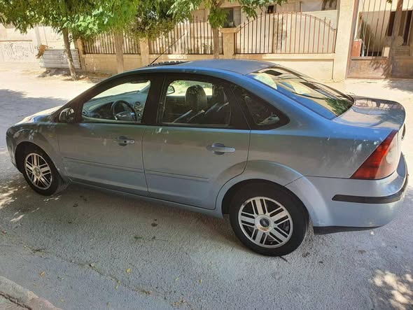 فورد فوكس 2006 - صورة 5