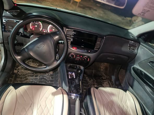 كيا ريو 2010 - صورة 4