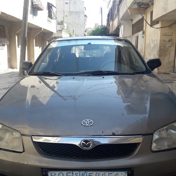 مازدا 323 2000 - صورة 2