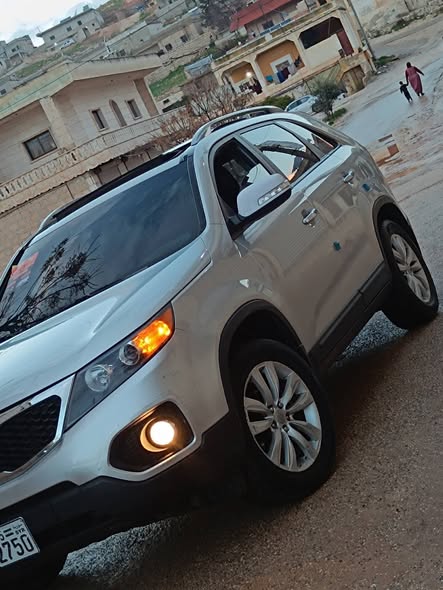 كيا سيرنتو 2010 - صورة 1