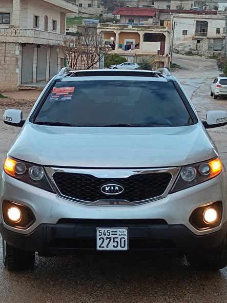 كيا سيرنتو 2010 - صورة 5