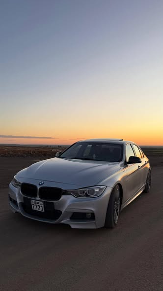 BMW 320i 2012 - صورة 1