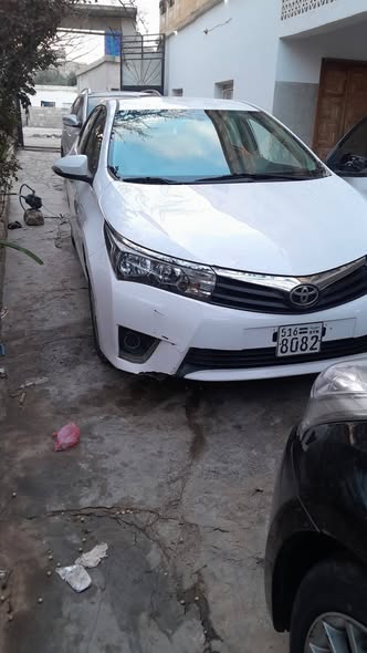 تويوتا كورولا 2016 - صورة 1