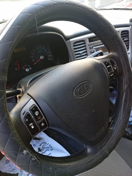 كيا ريو 2011 - صورة 5