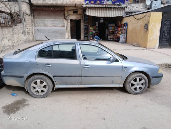 سكودا اكتافية 2002 - صورة 4