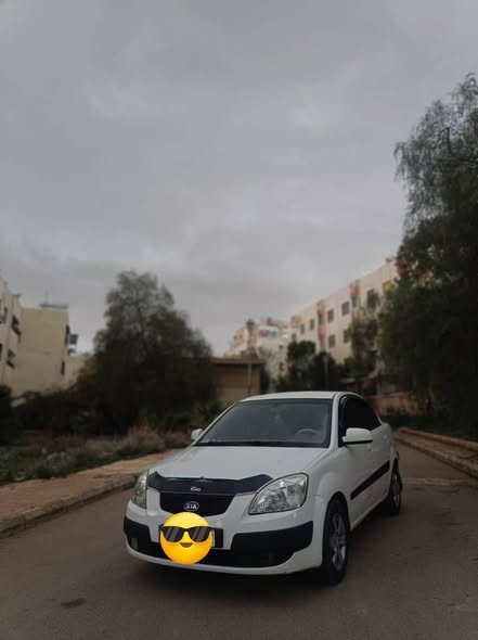 كيا ريو 2009 - صورة 1