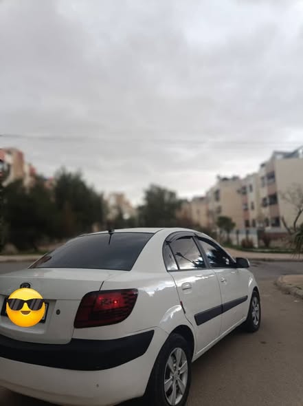 كيا ريو 2009 - صورة 3