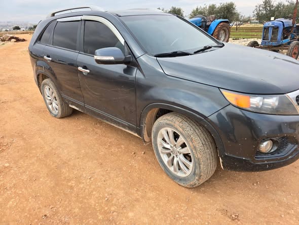 كيا سورينتو 2011 - صورة 2