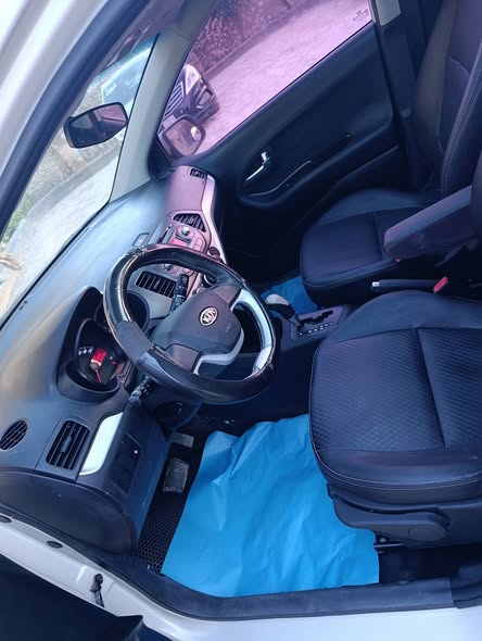 كيا بيكانتو 2012 - صورة 4