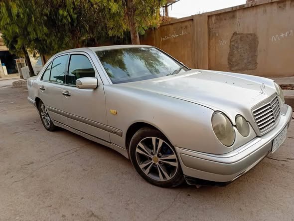 مرسيدس 290 2001 - صورة 1