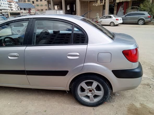 كيا ريو 2006 - صورة 2