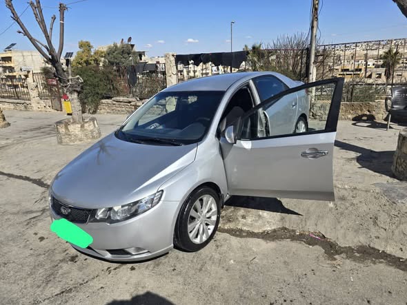 كيا فورتي 2009 - صورة 3