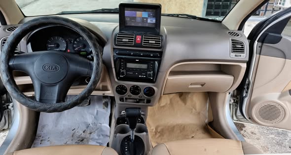 كيا مورنك 2005 - صورة 4