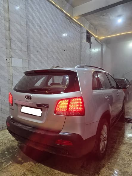 كيا سيرنتو 2010 - صورة 3