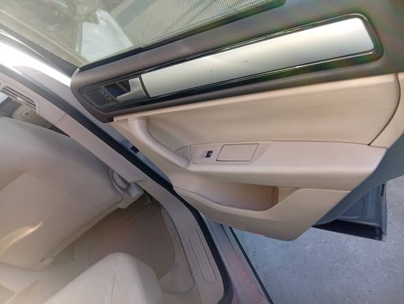 فولكس فاجن طوارق 2013 - صورة 4