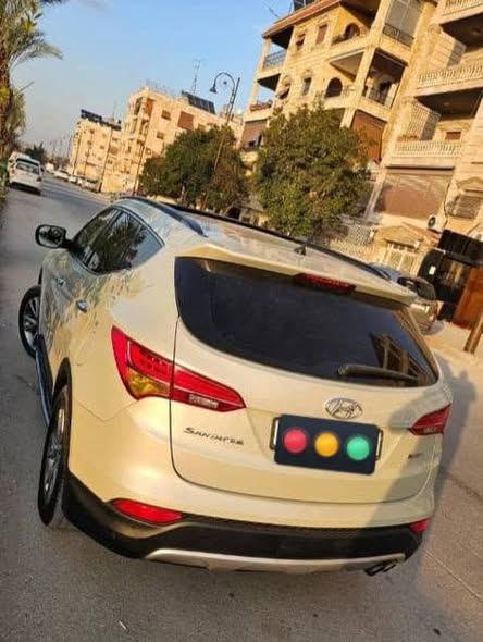 هيونداي سانتافي 2013 - صورة 2