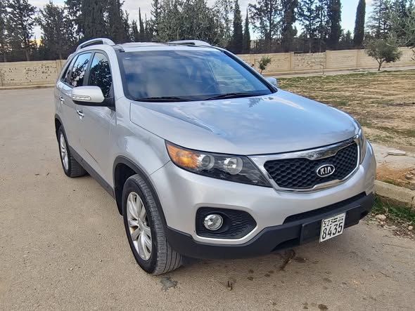 كيا سورينتو 2012 - صورة 2