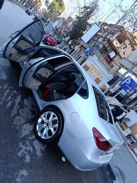 هيونداي افانتي 2009 - صورة 4