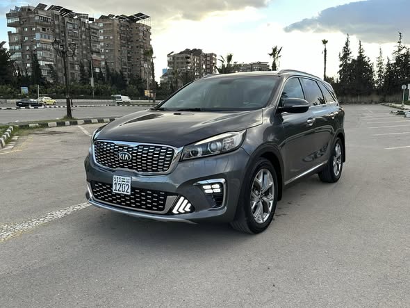 كيا سورينتو 2017 - صورة 2