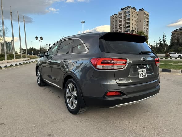 كيا سورينتو 2017 - صورة 4