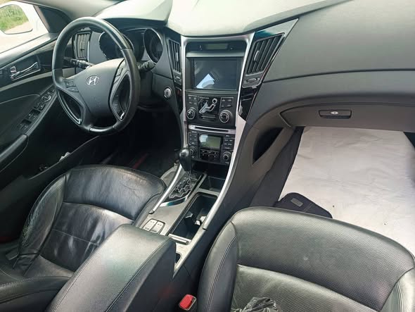 هونداي سوناتا 2011 - صورة 4