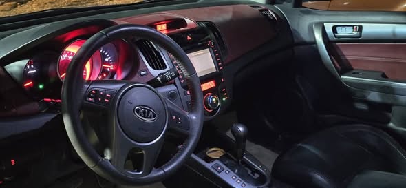 كيا فورتي كوبيه 2011 - صورة 5