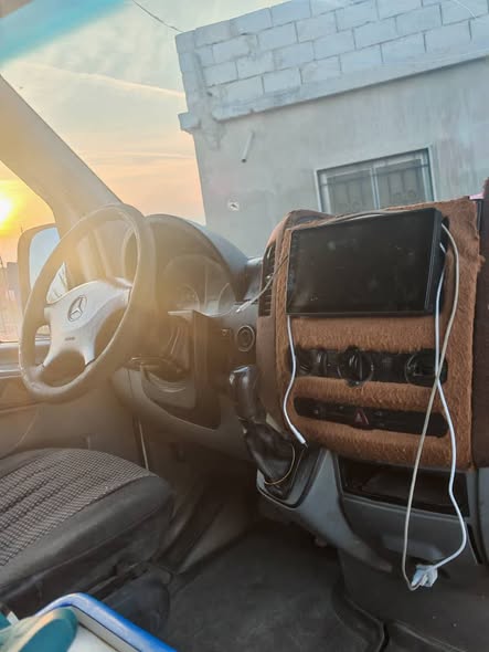 مرسيدس سبرنتر 2011 - صورة 4