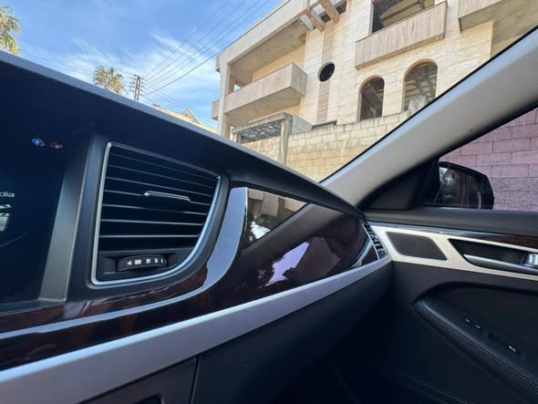 هيونداي جينيسيس 2015 - صورة 2