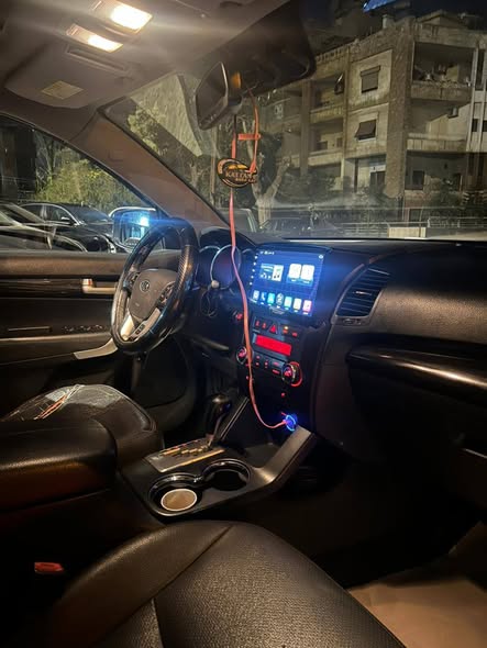 كيا سورينتو 2010 - صورة 5