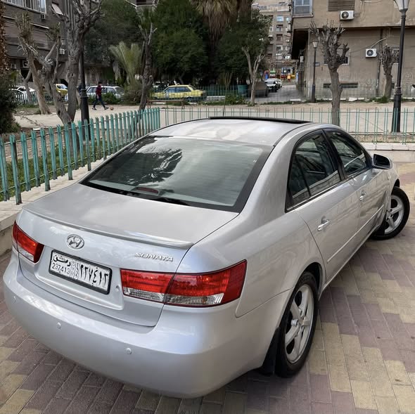 هيونداي سوناتا 2007 - صورة 4