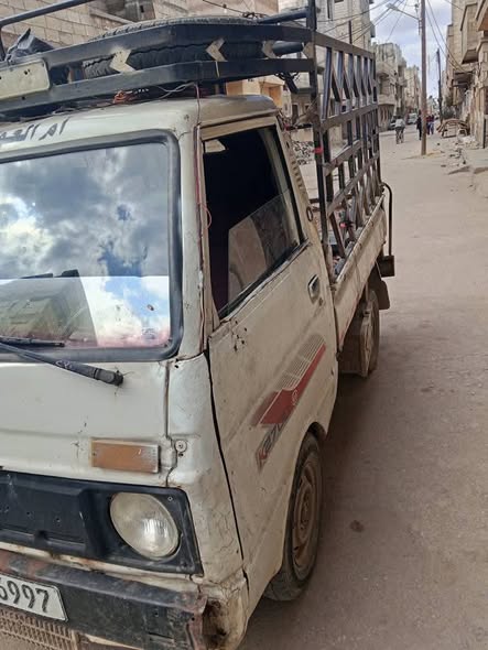 سوزوكي ديهاتسون K2700 1994 - صورة 2