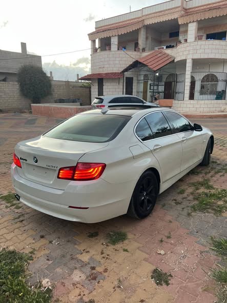 BMW 528 i 2011 - صورة 5