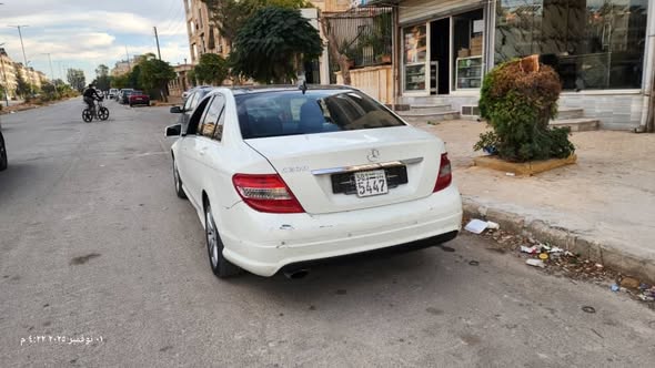 مرسيدس c200 2011 - صورة 2