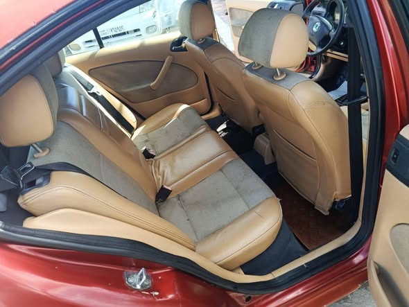 سكودا اوكتافيا 2002 - صورة 5