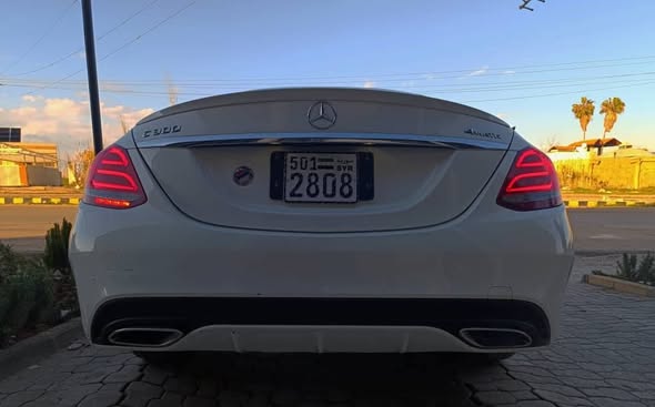 مرسيدس C300 2016 - صورة 4
