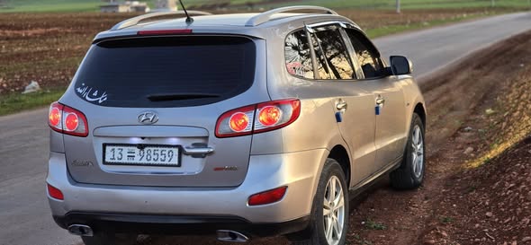 هيونداي سانتافي 2010 - صورة 3