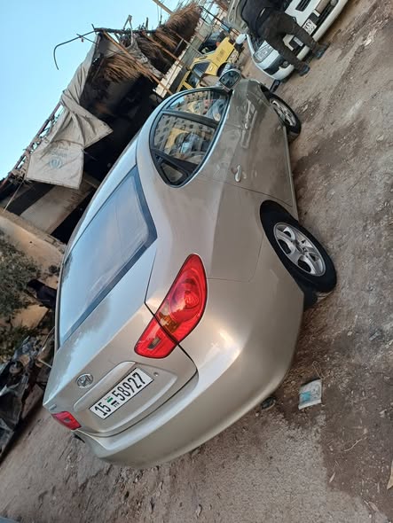 Hyundai افنتي 2009 - صورة 3