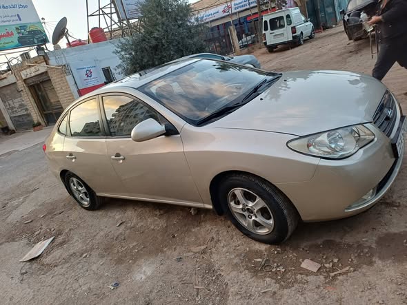 Hyundai افنتي 2009 - صورة 4