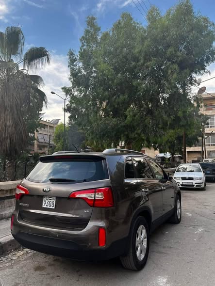 كيا سيرنتو 2014 - صورة 3