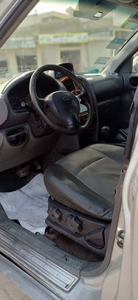 هيونداي سنتافي 2002 - صورة 2