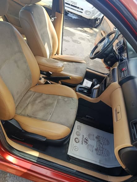 سكودا اوكتافيا 2002 - صورة 2