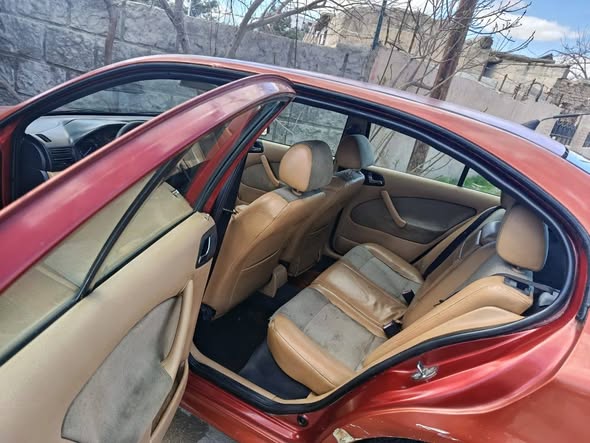 سكودا اوكتافيا 2002 - صورة 5