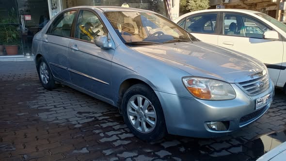 كيا سيراتو 2007 - صورة 2