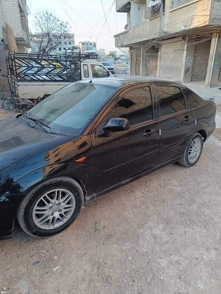 فورد فوكس 2005 - صورة 3