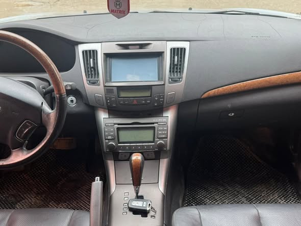 هيونداي سوناتا قصة أزيرا 2009 - صورة 4