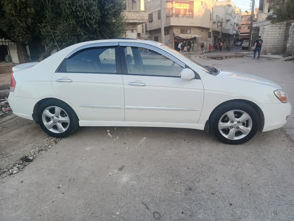 كيا سيراتو 2009 - صورة 5