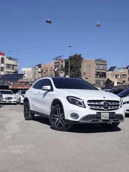 مرسيدس GLA220 2018 - صورة 2