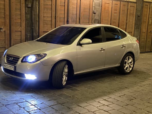 هيونداي افانتي 2009 - صورة 4