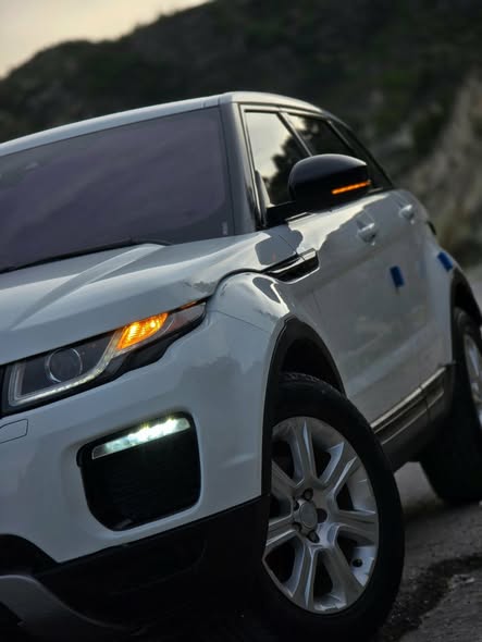 رنج روفر إيفوك 2018 - صورة 2