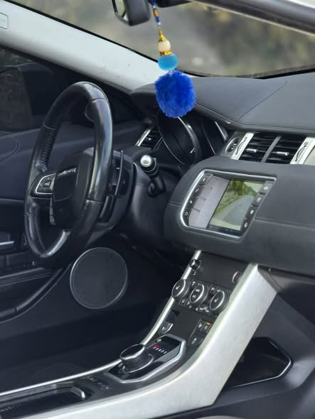 رنج روفر إيفوك 2018 - صورة 5